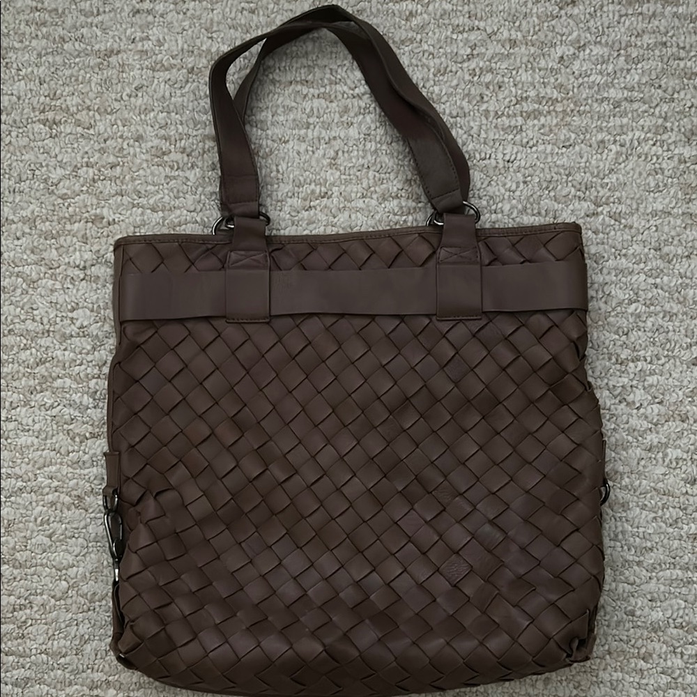 Elegant Brown Woven Shoulder Bag